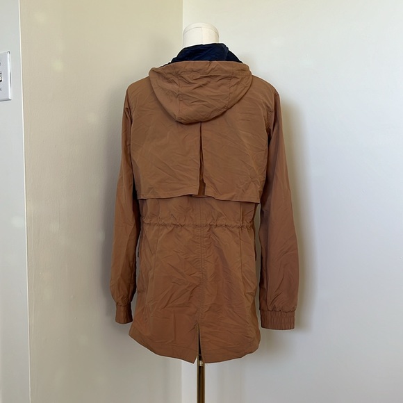 Women’s Columbia Tan Tunic Lightweight Windbreaker Hiking Jacket - Picture 3 of 5